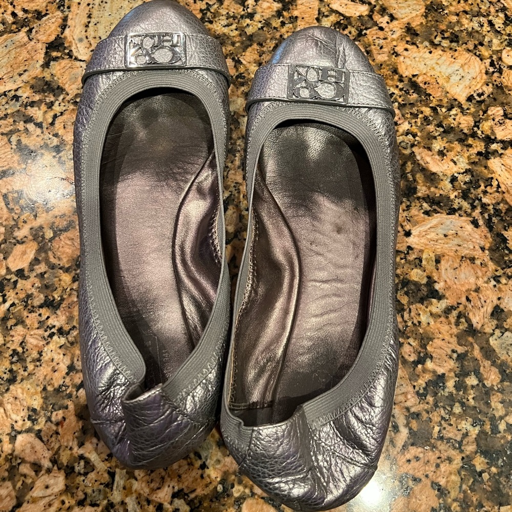 Silver metallic coach leather flats with rubber sole sz 10